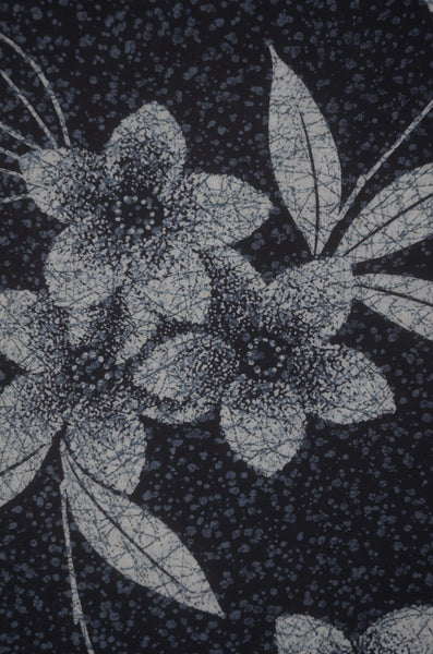 Archive Yukata – Traditional Pattern (Women / One of a Kind) W-AT #04 (Navy Blue Floral Yukata)