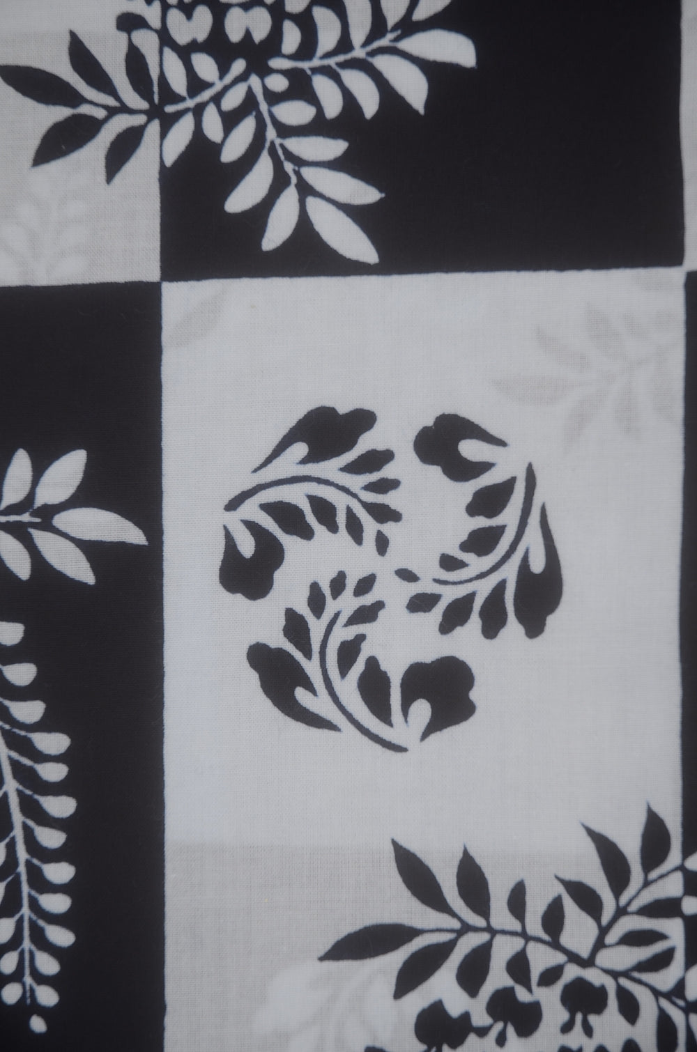 Archive Yukata – Traditional Pattern (Women / One of a Kind) W-AT #05
