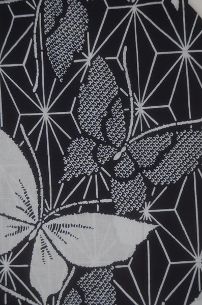 Archive Yukata – Traditional Pattern (Women / One of a Kind) W-AT #10 (Navy Yukata with Asanoha and Bellflower Pattern)