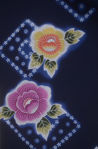 Archive Yukata – Traditional Pattern (Women / One of a Kind) W-AT #11