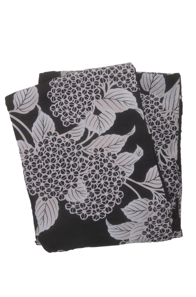 Archive Yukata – Traditional Pattern (Women / One of a Kind) W-AT #16 (Classic Black Hydrangea Yukata)