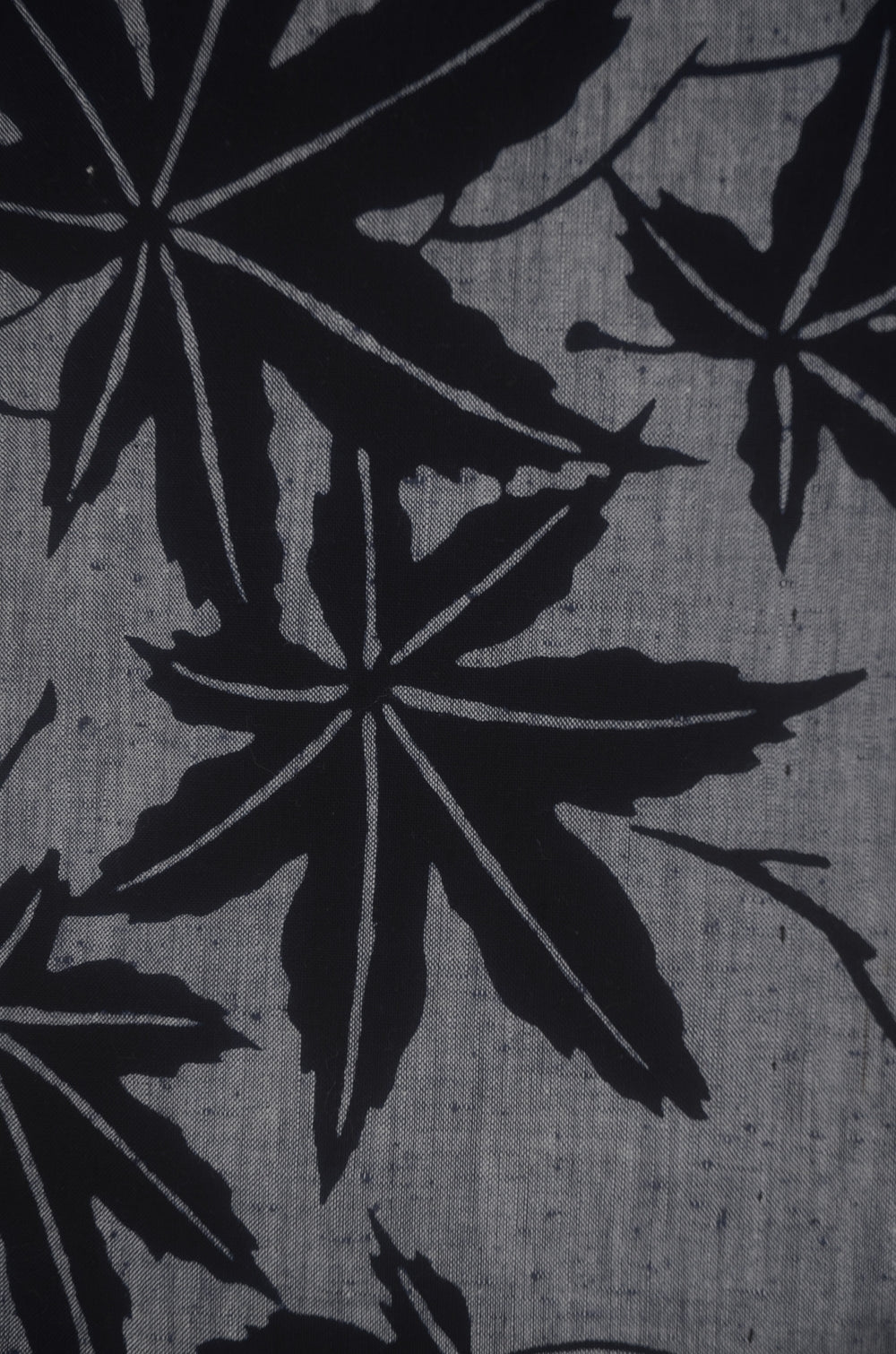 Archive Yukata – Traditional Pattern (Women / One of a Kind) W-AT #24 (Timeless Indigo Momiji Yukata)