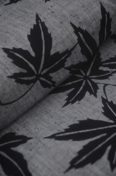Archive Yukata – Traditional Pattern (Women / One of a Kind) W-AT #24 (Timeless Indigo Momiji Yukata)