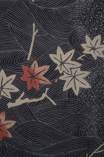 Archive Yukata – Traditional Pattern (Women / One of a Kind) W-AT #25 (Sophisticated Momiji Yukata)