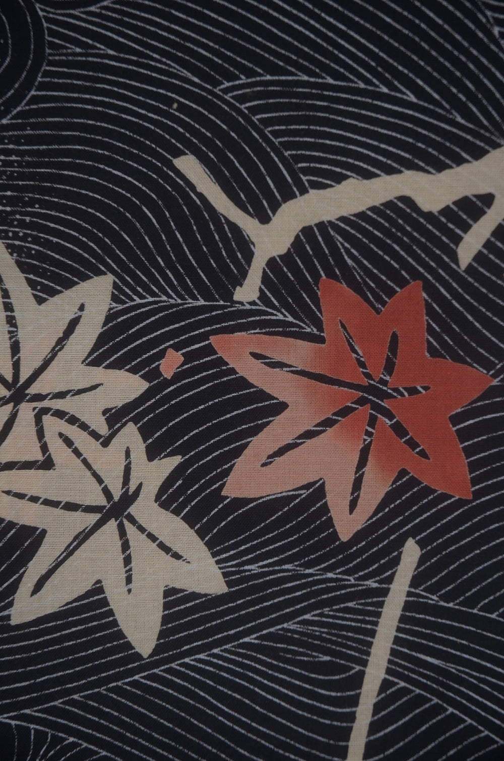 Archive Yukata – Traditional Pattern (Women / One of a Kind) W-AT #25 (Sophisticated Momiji Yukata)