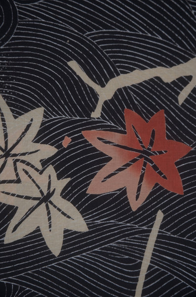 Archive Yukata – Traditional Pattern (Women / One of a Kind) W-AT #25 (Sophisticated Momiji Yukata)