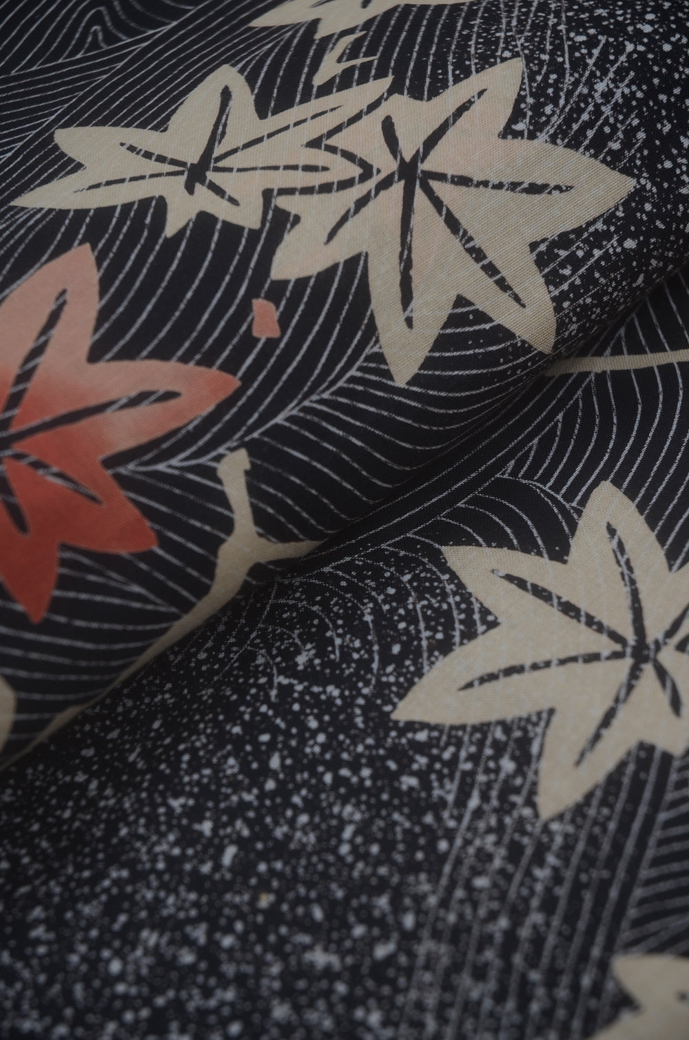 Archive Yukata – Traditional Pattern (Women / One of a Kind) W-AT #25 (Sophisticated Momiji Yukata)
