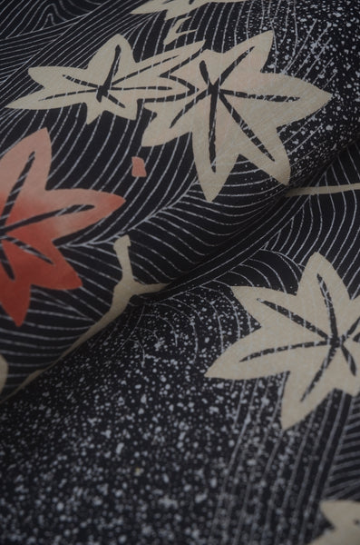 Archive Yukata – Traditional Pattern (Women / One of a Kind) W-AT #25 (Sophisticated Momiji Yukata)