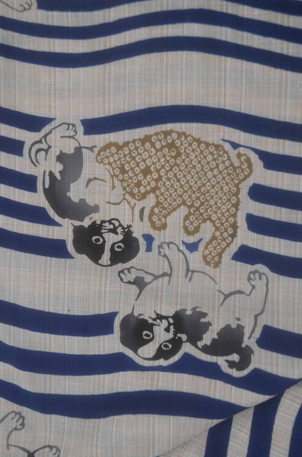 Archive Yukata – Traditional Pattern (Women / One of a Kind) W-AT #27 (Rare Dog Pattern Yukata)