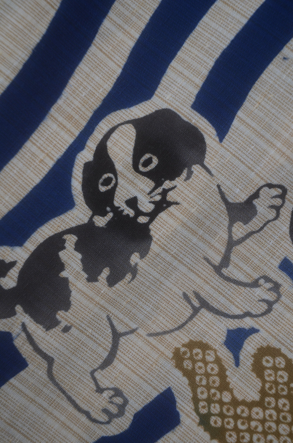 Archive Yukata – Traditional Pattern (Women / One of a Kind) W-AT #27 (Rare Dog Pattern Yukata)