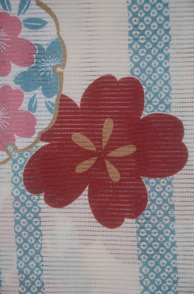Archive Yukata – Traditional Pattern (Women / One of a Kind) W-AT #31