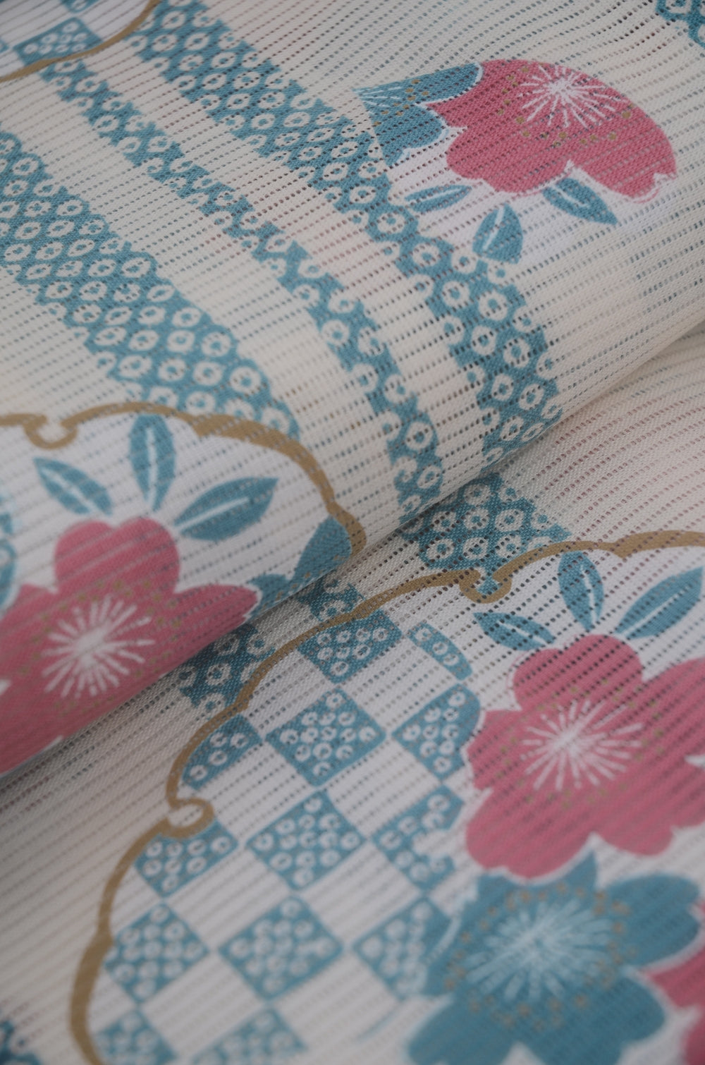 Archive Yukata – Traditional Pattern (Women / One of a Kind) W-AT #31