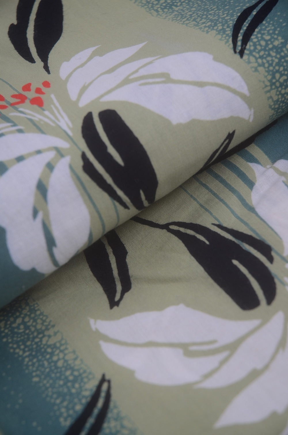Archive Yukata – Traditional Pattern (Women / One of a Kind) W-AT #35