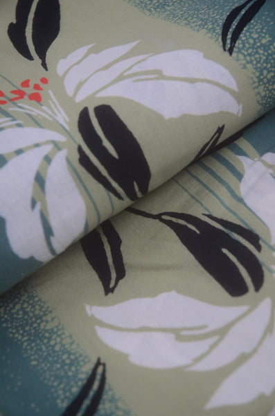 Archive Yukata – Traditional Pattern (Women / One of a Kind) W-AT #35