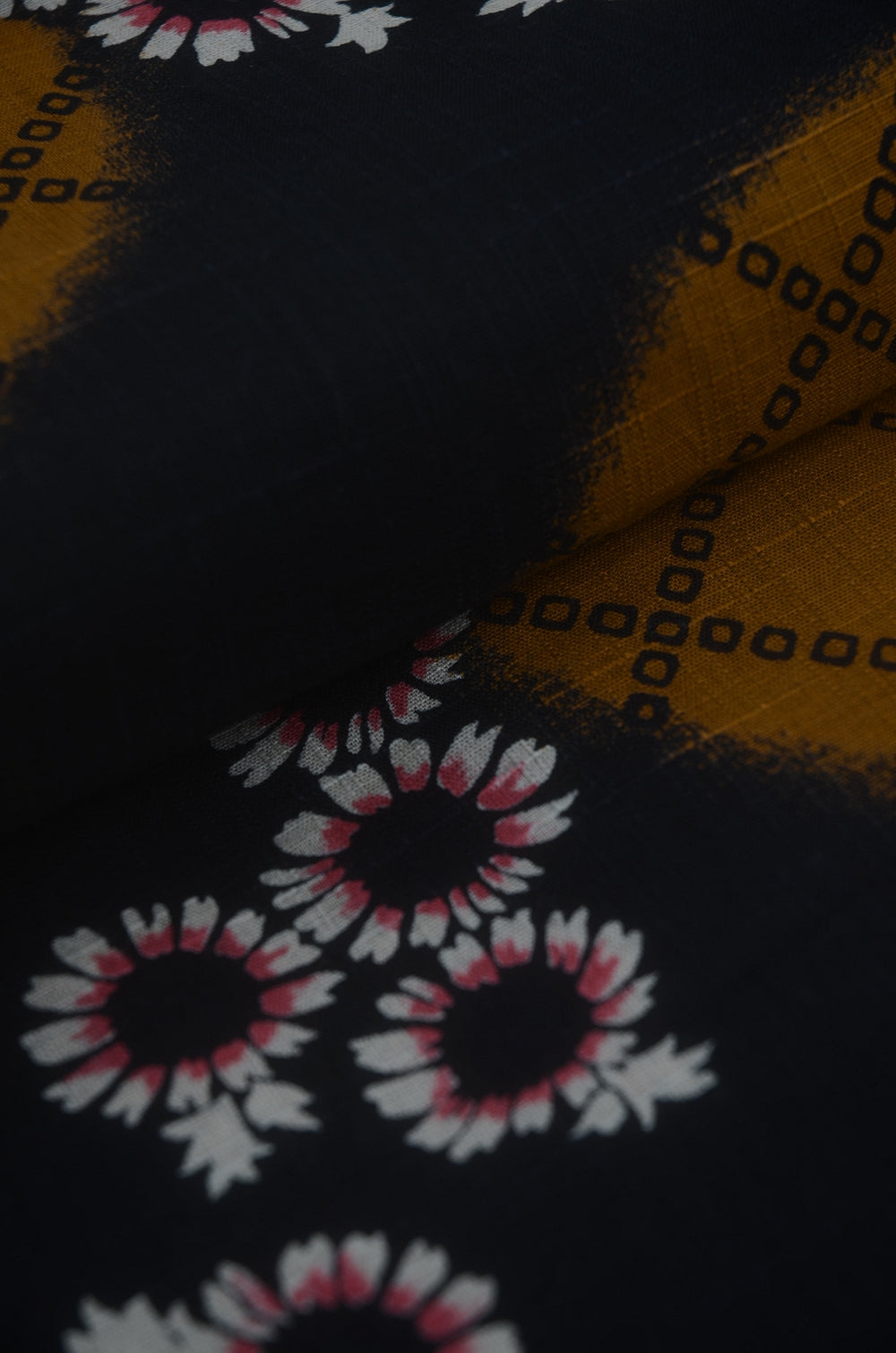 Archive Yukata – Traditional Pattern (Women / One of a Kind) W-AT #36