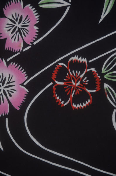 Archive Yukata – Traditional Pattern (Women / One of a Kind) W-AT #40