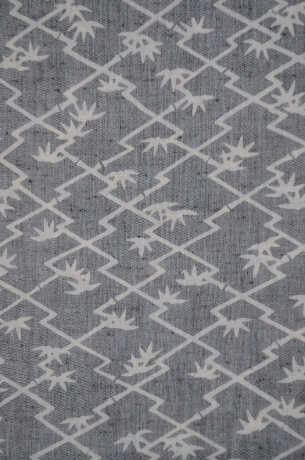 Archive Yukata – Traditional Pattern (Women / One of a Kind) W-AT #66