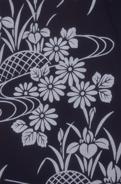 Archive Yukata – Traditional Pattern (Women / One of a Kind) W-AT #73
