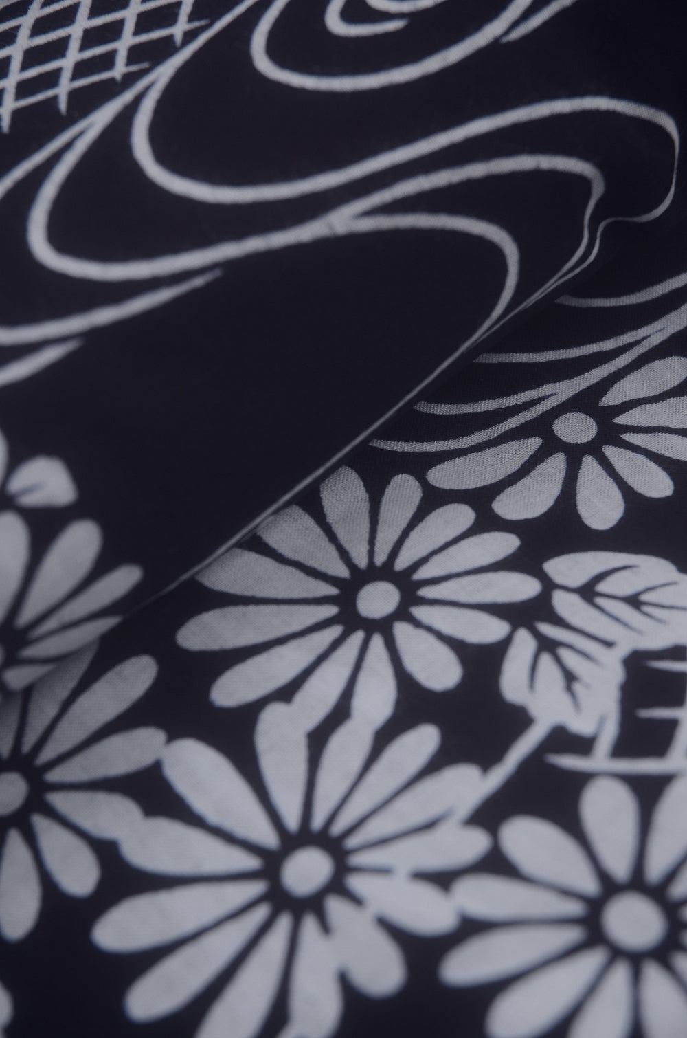 Archive Yukata – Traditional Pattern (Women / One of a Kind) W-AT #73