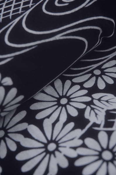 Archive Yukata – Traditional Pattern (Women / One of a Kind) W-AT #73