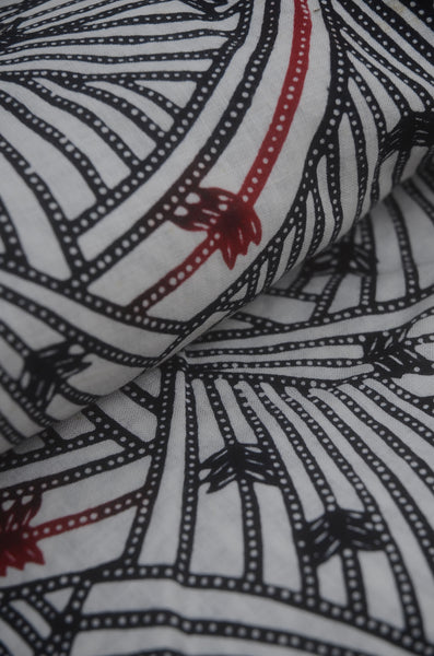 Archive Yukata – Traditional Pattern (Women / One of a Kind) W-AT #74