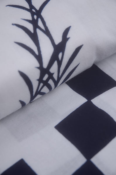 Archive Yukata – Traditional Pattern (Women / One of a Kind) W-AT #76