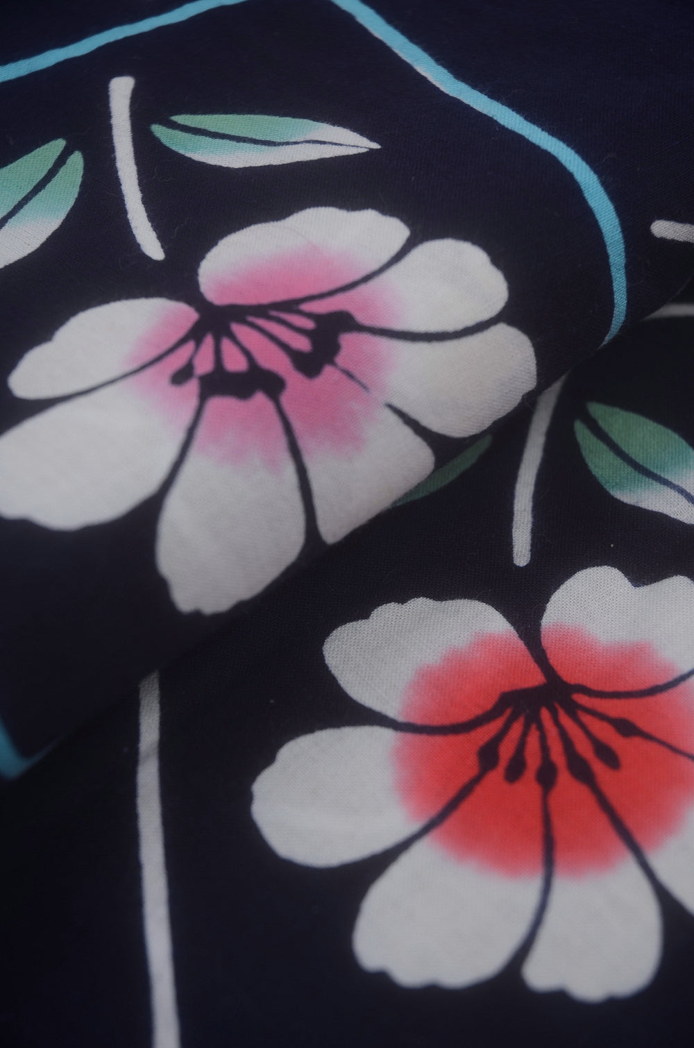 Archive Yukata – Traditional Pattern (Women / One of a Kind) W-AT #92