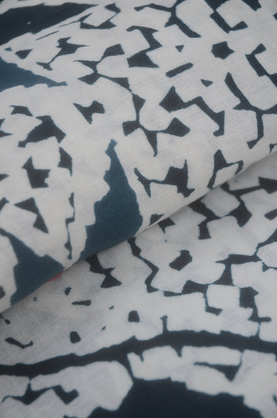 Archive Yukata – Traditional Pattern (Women / One of a Kind) W-AT #95