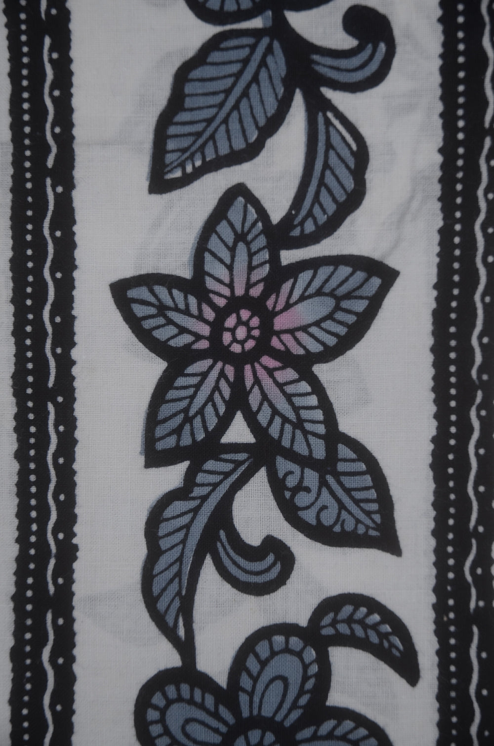 Archive Yukata – Traditional Pattern (Women / One of a Kind) W-AT #98