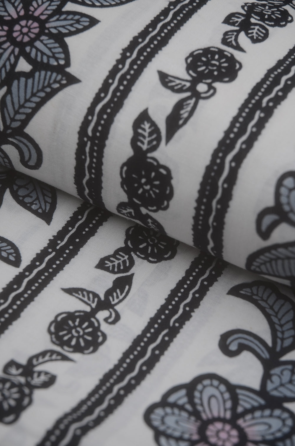 Archive Yukata – Traditional Pattern (Women / One of a Kind) W-AT #98
