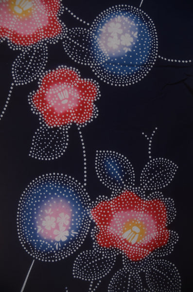 Archive Yukata – Traditional Pattern (Women / One of a Kind) W-AT #106