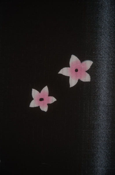 Archive Yukata – Traditional Pattern (Women / One of a Kind) W-AT #107