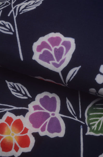 Archive Yukata – Traditional Pattern (Women / One of a Kind) W-AT #109