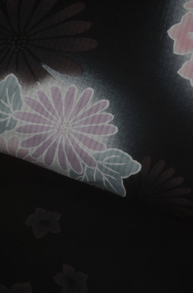 Archive Yukata – Traditional Pattern (Women / One of a Kind) W-AT #113