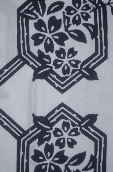 Archive Yukata – Traditional Pattern (Women / One of a Kind) W-AT #114
