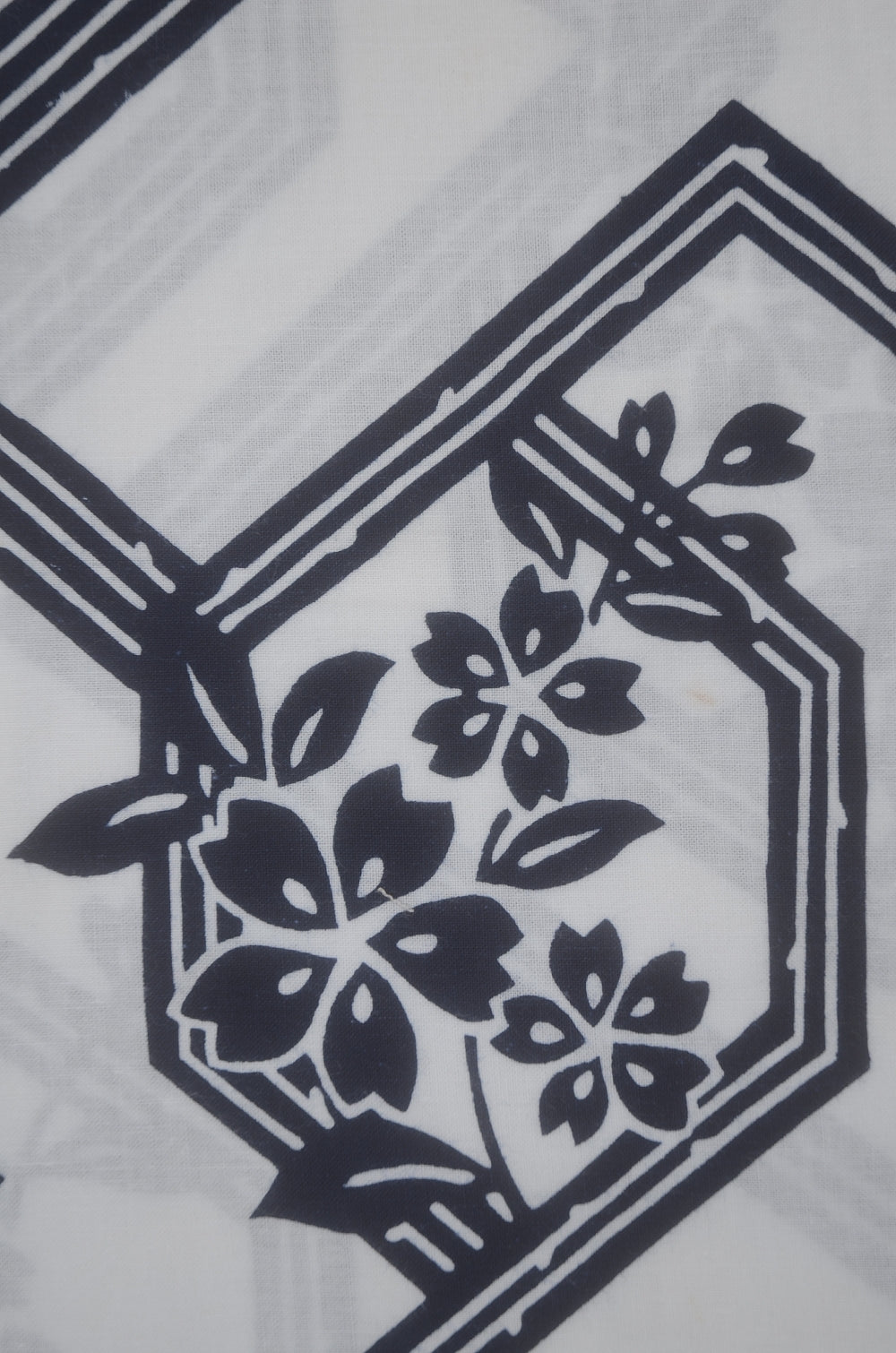 Archive Yukata – Traditional Pattern (Women / One of a Kind) W-AT #114