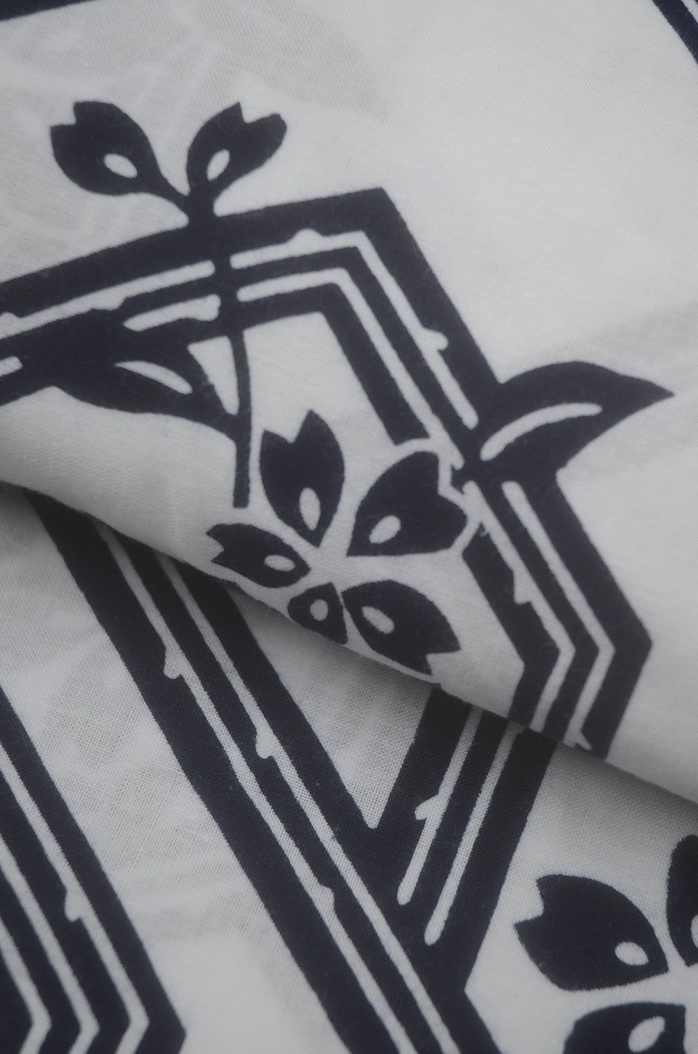 Archive Yukata – Traditional Pattern (Women / One of a Kind) W-AT #114