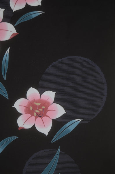 Archive Yukata – Traditional Pattern (Women / One of a Kind) W-AT #116