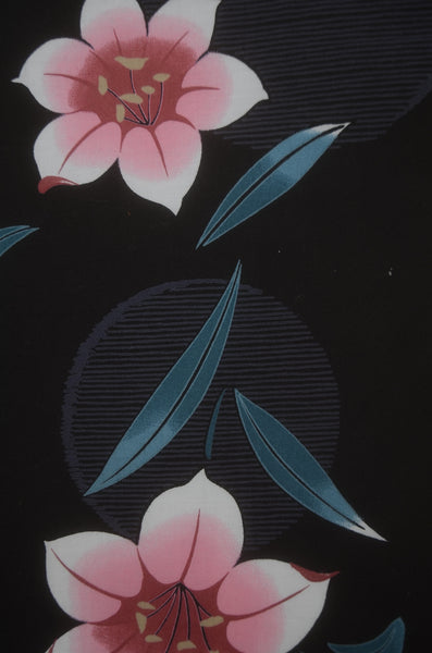 Archive Yukata – Traditional Pattern (Women / One of a Kind) W-AT #116