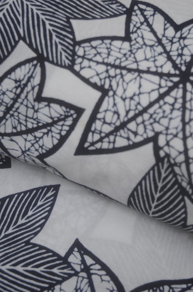 Archive Yukata – Traditional Pattern (Women / One of a Kind) W-AT #117