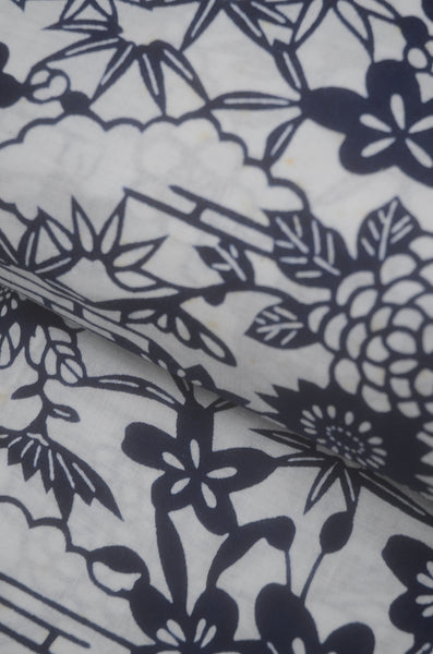 Archive Yukata – Traditional Pattern (Women / One of a Kind) W-AT #119