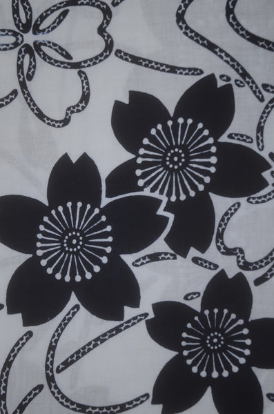 Archive Yukata – Traditional Pattern (Women / One of a Kind) W-AT #125