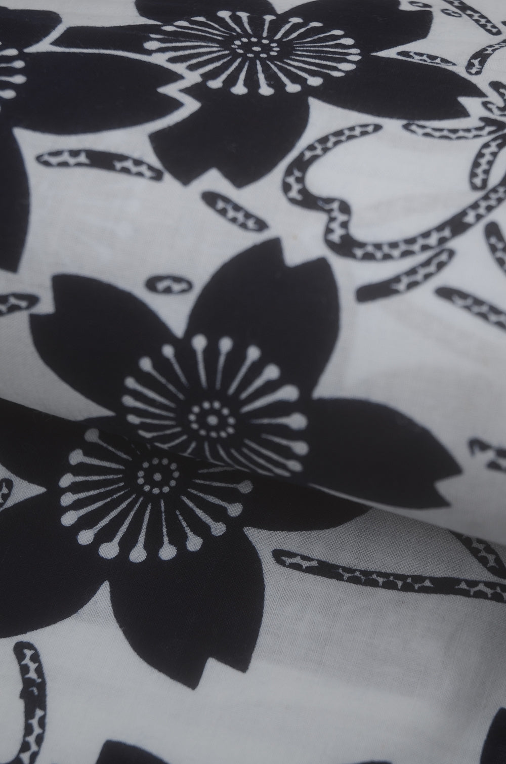 Archive Yukata – Traditional Pattern (Women / One of a Kind) W-AT #125