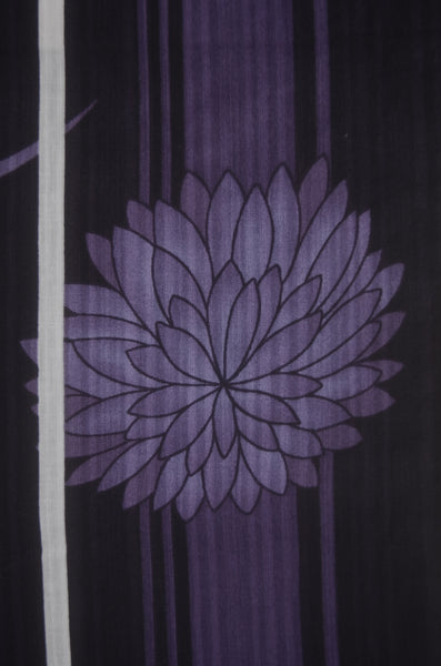 Archive Yukata – Traditional Pattern (Women / One of a Kind) W-AT #131