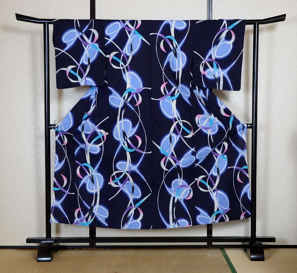 Archive Yukata – Traditional Pattern (Women / One of a Kind) W-AT #90