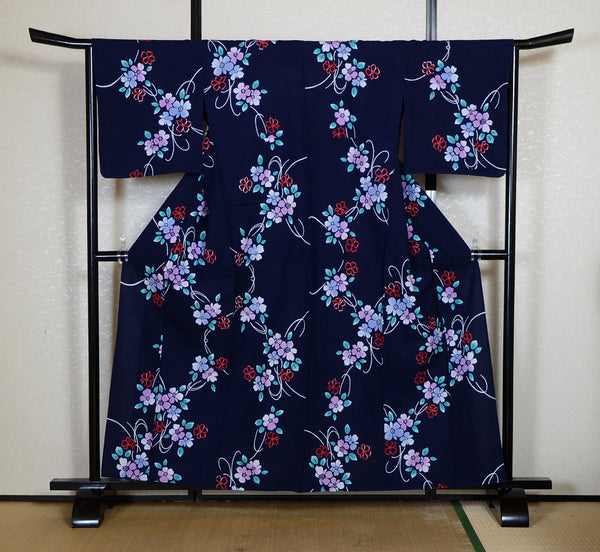 Archive Yukata – Traditional Pattern (Women / One of a Kind) W-AT #118