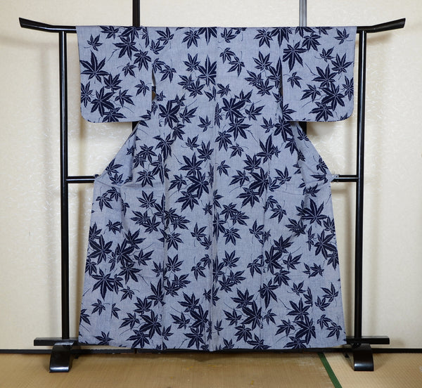 Archive Yukata – Traditional Pattern (Women / One of a Kind) W-AT #24 (Timeless Indigo Momiji Yukata)