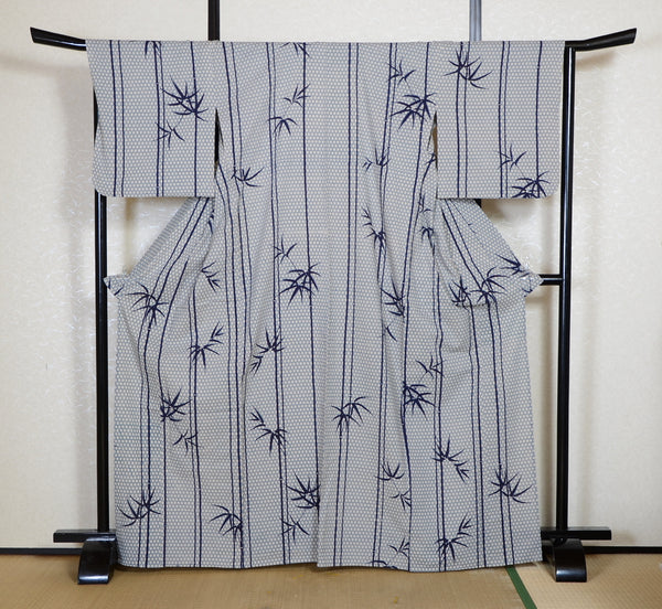 Archive Yukata – Traditional Pattern (Women / One of a Kind) W-AT #17 (Classic Bamboo Yukata in Ivory)