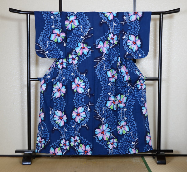 Archive Yukata – Traditional Pattern (Women / One of a Kind) W-AT #12