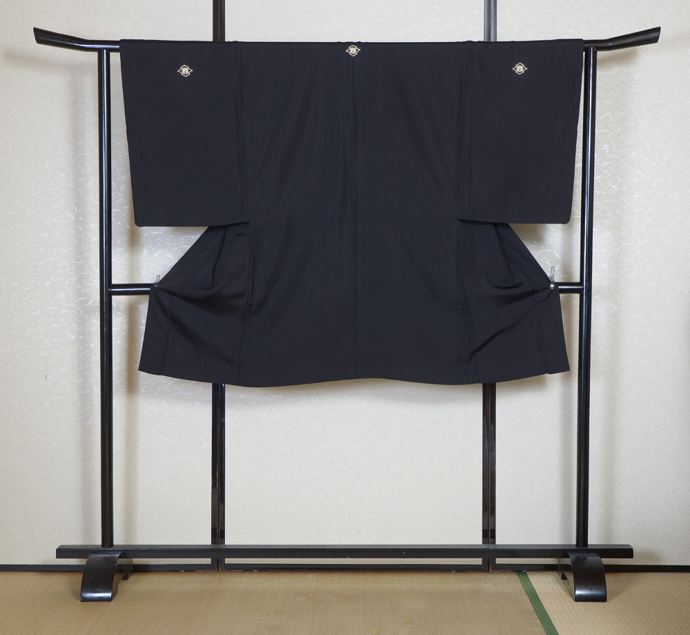 Men Jacket / M-Ha #1-716(Formal Black Montsuki Haori with Fierce Tiger Motif)
